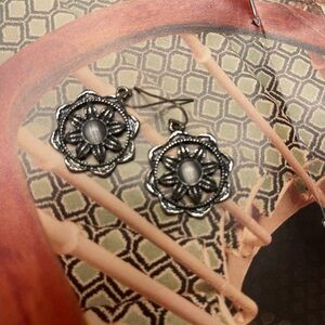 NWOT Lia Sophia Elegant Silver Floral Medallion Earrings